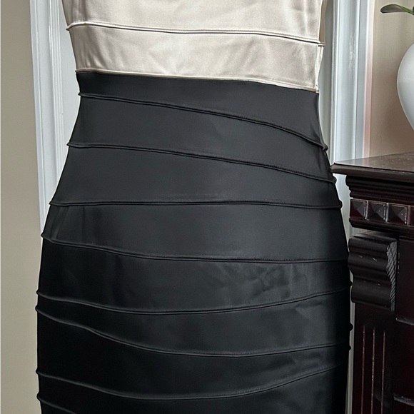 ✨🎄✨JONES NEW YORK COCKTAIL DRESS Size 10 - Picture 4 of 8